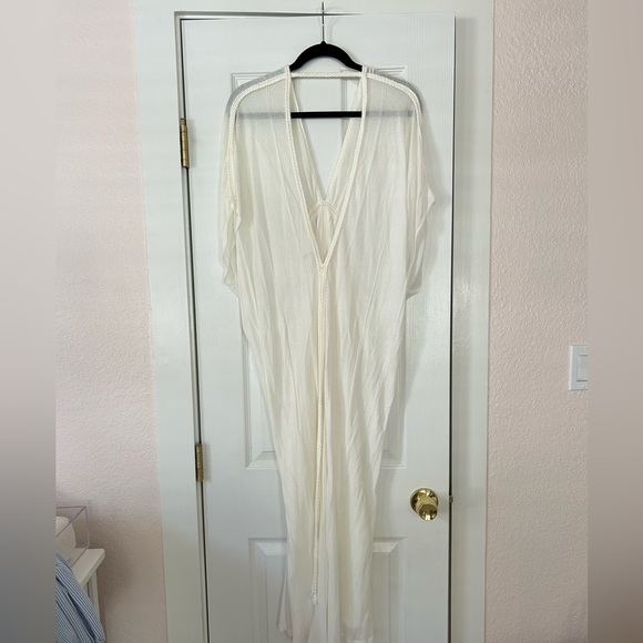 Devon Windsor Cover Up - Picture 4 of 4